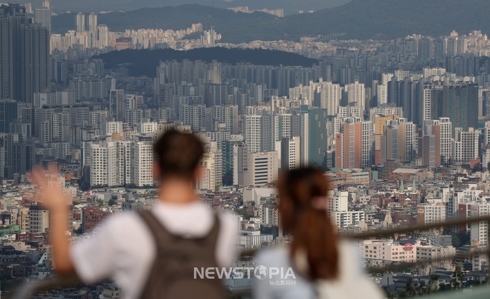 서울 남산에서 바라본 서울 시내 아파트 단지.ⓒ뉴시스